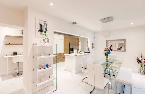 Ojus House | Uhost AI | 5BR Oasis | Pool, Hot Tub & BBQ Area