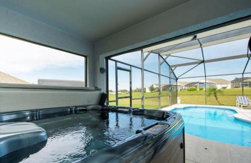 Tuscan Ridge Villa | Ultimate Family Escape Near Disney - Sparkling Pool, Hot Tub & Epic Private Movie Room