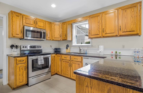 Newark House | Ultimate Retreat @ Papermill Rd