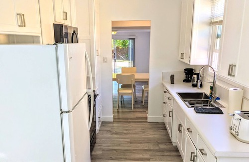 Port Hueneme House | Ultra Clean Comfortable Beach Village - Entire House