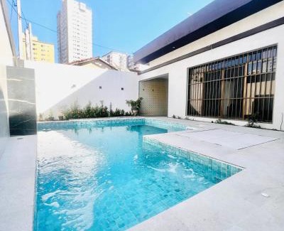 Aviacao House | Uma Quadra do MAR Com PISCINA, Churrasqueira, 2 Vg de Garagem e 3 Quartos!