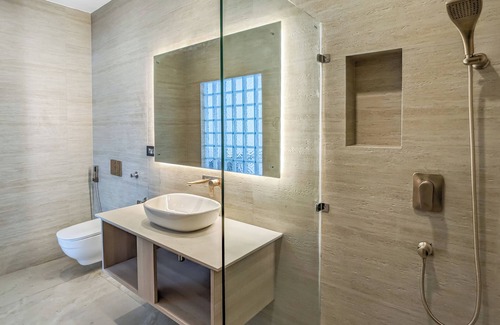 Nagarjun Hotel | Uma Residence & Suites