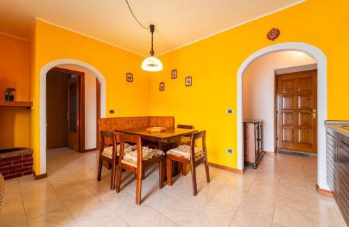 Cerceno Apartment | Un Balcone sul Lago by Wonderful Italy