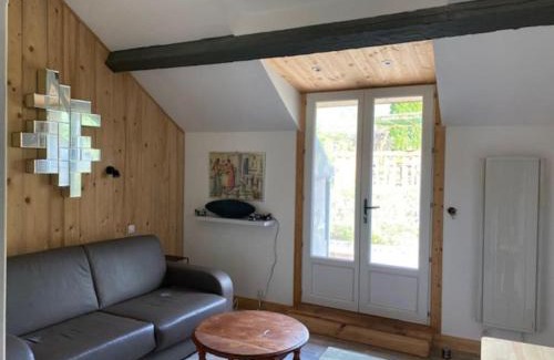 Bourg-de-Sirod Apartment | Un nid de verdure 2 ch
