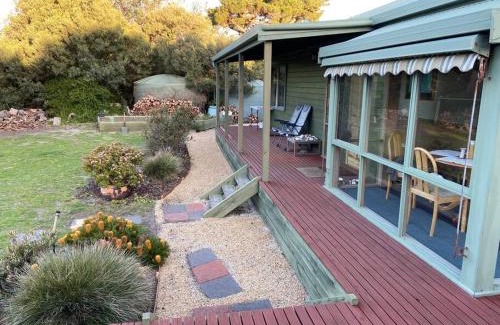 The Honeysuckles House | Unbeatable Beach Front Access 40m - Star Tour Option