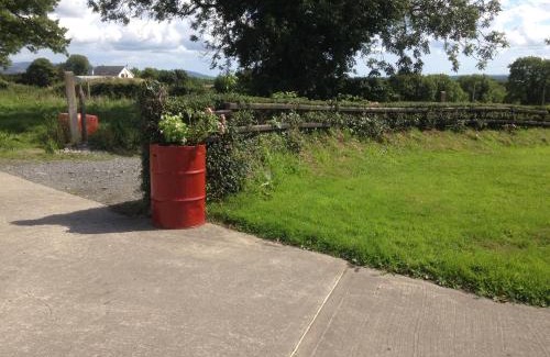 Newry Ski Chalet | 'Uncle Owenie's Cottage'