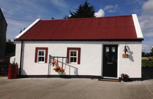 Newry Ski Chalet | 'Uncle Owenie's Cottage'