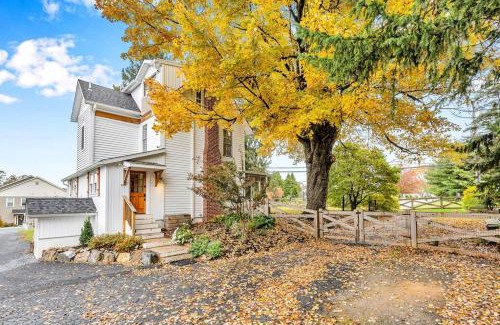 Kennett Square House | Underground Railroad 3 Bedroom Farmhouse