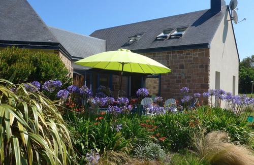 Trebeurden House | Une Grande Villa au Calme Dans un Grand Jardin Située à 900 Mètres de la mer