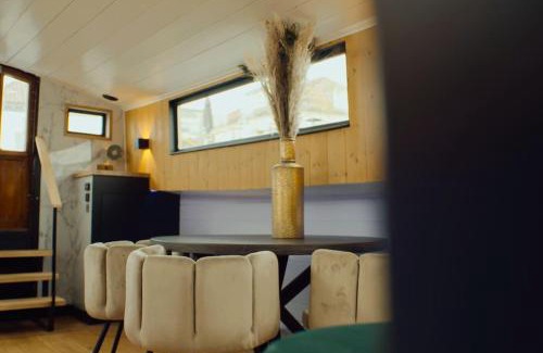 Spaarndam Boat Rental | Unieke beleving op het water, de Prinsenboot.
