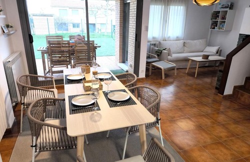 Ciruena House | Unifamiliar con jardín, piscina, tenis y pádel