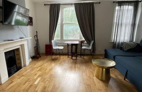 Fairfield Apartment | Unique 1 Bedroom Flat in the Heart of South London