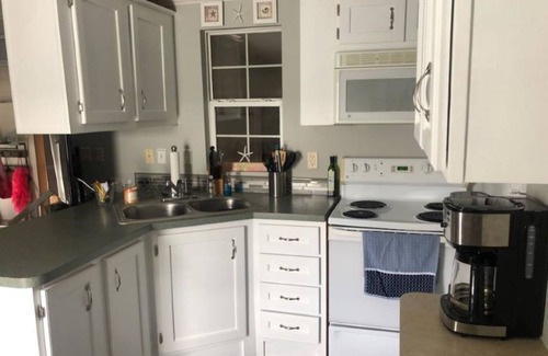 Braden River Cottage | Unique 2-BDRM in Sun Outdoors Sarasota Resort - Includes Golf Cart - Sleeps 6!n