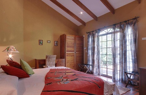 Coyolar House | Unique 5 Architectural Homes, Pool & Wi-Fi