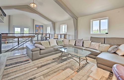 Cornville Cottage | Unique Cornville Retreat w/ Game Room & Deck!