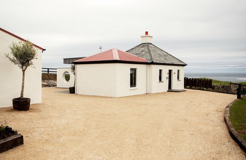 Miltown Malbay Apartment | Unique Gate Lodge on the Wild Atlantic Way