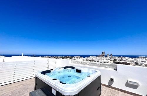 Tal-Ibrag Apartment | Unique Penthouse with private heated Jacuzzi, close to restaurants and night life
