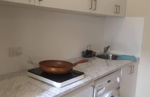 Malvern East Apartment | Unique & Spacious Home near Chadstone