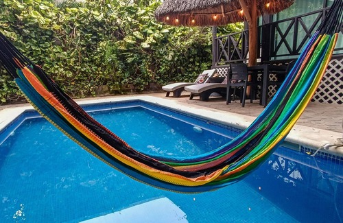 La Veleta Cabin | Unique spacious wooden cabin in jungle-themed oasis.Fast Wifi, Great location!