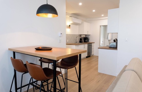 Plateau Mont Royal Apartment | Unique Stays - 4114 St-Denis