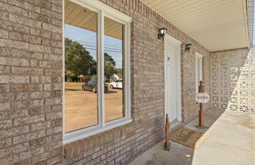 Enterprise Apartment | Unit 19 Green Acres Apartment