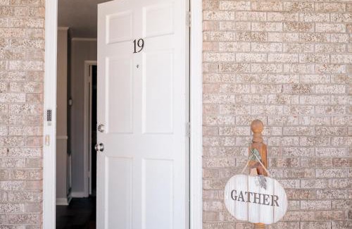 Enterprise Apartment | Unit 19 Green Acres Apartment