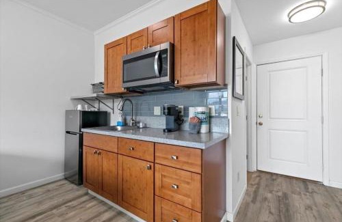 Wailuku Apartment | Unit 19 Maui Ohana Modern Studio