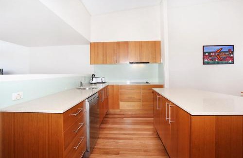 Mudjimba Apartment | Unit 2 The Drift