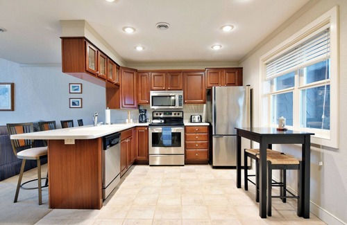 Birchwood Condo | Unit 207 2 Bdrm/2 BA