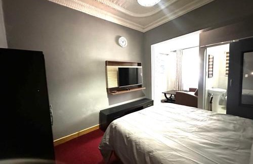 Bezuidenhout Valley Apartment | Unit 24, 163 on Bez