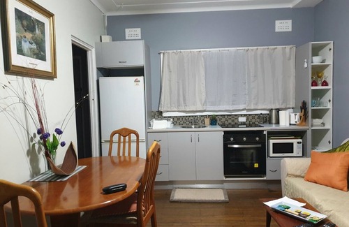 Cronulla Apartment | Unit 4 - Wanda Beach and Cronulla Golf Course - 5 min walk - Quiet street