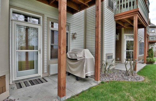 Birchwood Condo | Unit 411a 1 Bd/1 Ba Condo 1 Bedroom Condo by RedAwning