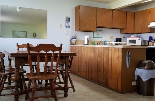 Gleneden Beach Apartment | Unit 9 - "Sea Foam" - Comfortable, accessible and pet friendly with views!