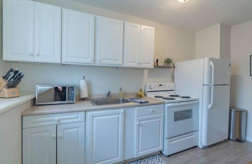 Marion Apartment | University Suite "b"