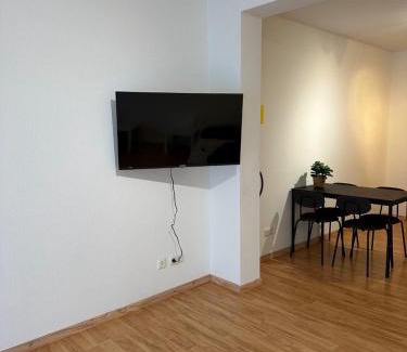 Reinfeld Apartment | Unterkunft bei Lübeck - Zentral an der A1 - Parkplatz - Terrasse