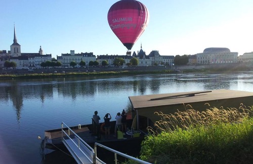 Saumur House | UNUSUAL! DIFFERENT HOLIDAYS, ♥ BOAT LOIRE ROMANCE ♥ THE LUXURY OF MAGIC NIGHTS ABOARD