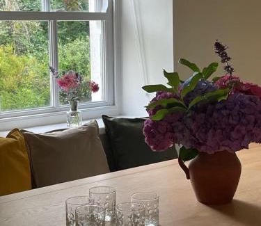 Cappoquin House | Unwind at Hilltop Farm Cottage with Valley Views