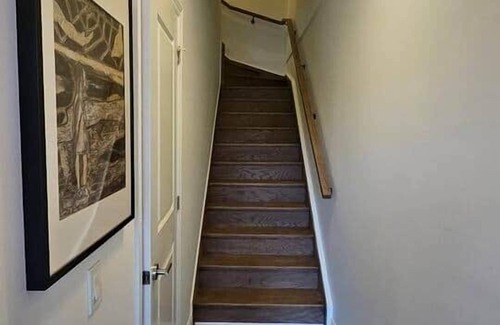 Richmond Hill House | Up-town, Two-Story loft