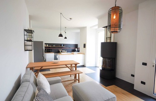 Moltrasio Apartment | Up & Up