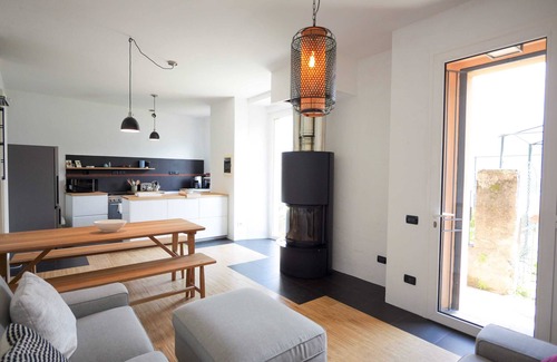Moltrasio Apartment | Up & Up