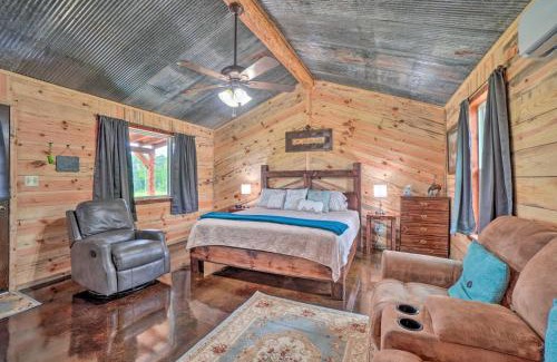 Ozark House | Updated Studio Cabin in Ozark with Yard and Mtn View