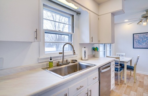 Deephaven House | Updated Wayzata Home < 2 Mi to Lake Minnetonka!