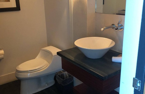 Bal Harbour Hotel | Upgraded premiere Ocean View 1 bd suite at Ritz w enhanced sanitation