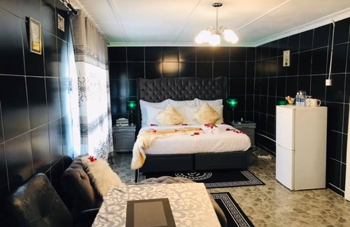 Bulawayo Cabin | uPhondo Lodge