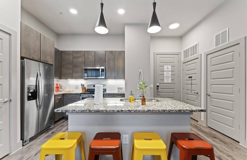 Montopolis Apartment | Upscale 1BR King Suite Close to Downtown w Fast Wifi