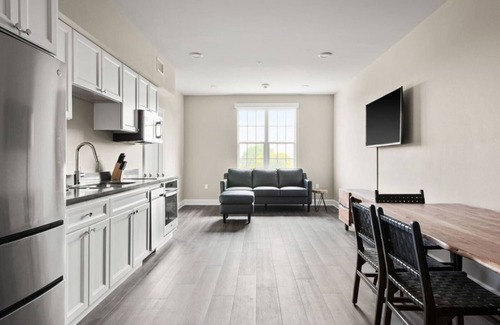 Saint Claude Hotel | Upscale 2BR Retreat Next to the French Quarter