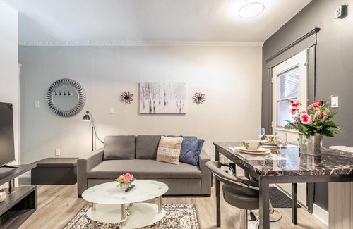 Central Hamilton Apartment | Upscale 2BR with King Bed - Prime Location