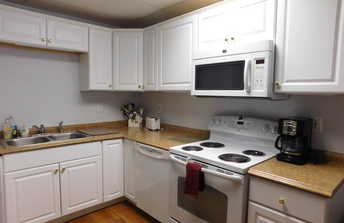 Woodland Brooke House | Upscale area. Close to Braves & Mercedes-Benz Stadium.