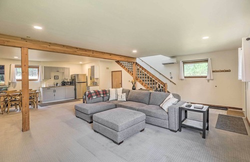 Bend Cabin | Upscale Bend Barn w/Deck - Close to Trails!