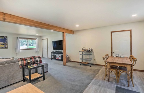 Bend Cabin | Upscale Bend Barn w/Deck - Close to Trails!